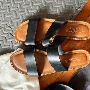 Women’s leather sandals size 11